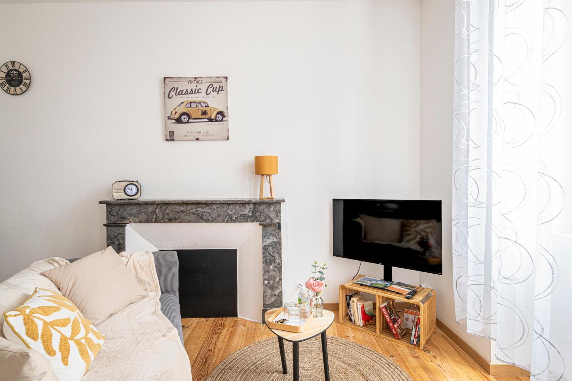 Le Douillet Bearnais Apartment Pau Exterior photo